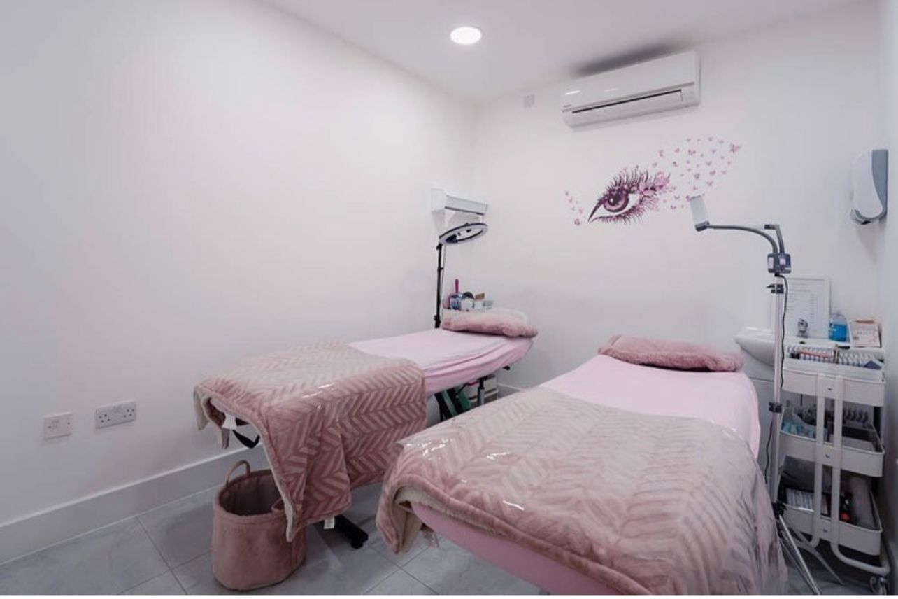 Premium aesthetics treatment room